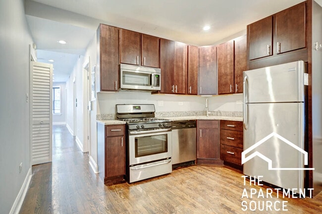property at 2019 N Hoyne Ave