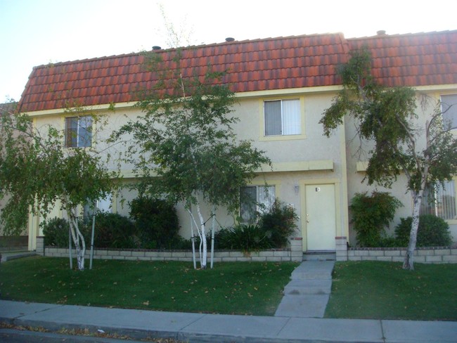 639 Park St in Paso Robles, CA - Foto de edificio - Building Photo