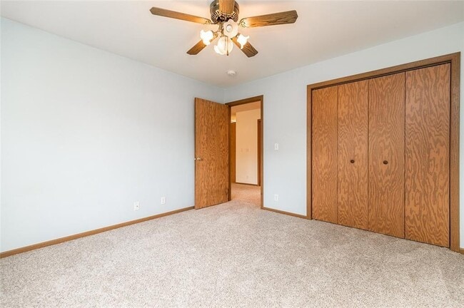 72 Miller Ave SW, Unit 7 in Cedar Rapids, IA - Building Photo - Building Photo