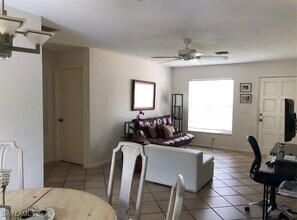 591 101st Ave N in Naples, FL - Building Photo - Building Photo