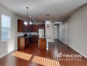 32741 Coldwater Creek Loop in Wesley Chapel, FL - Building Photo - Building Photo