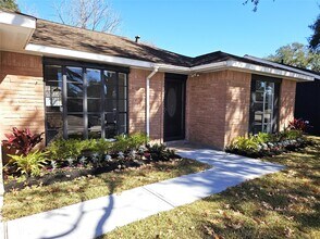 815 Merribrook Ln in Friendswood, TX - Building Photo - Building Photo