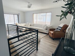 573 N Donnelly Ave in Litchfield, MN - Building Photo - Building Photo