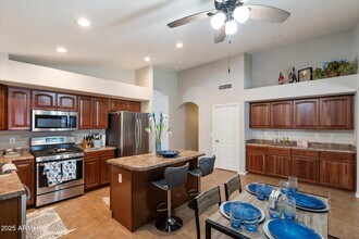42187 W Chisholm Dr in Maricopa, AZ - Building Photo - Building Photo