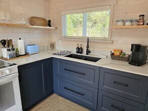 650 S Beach Rd in Point Roberts, WA - Building Photo - Building Photo