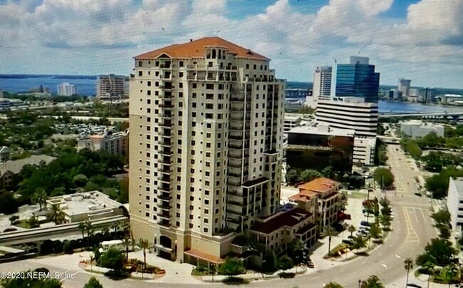 property at 1478 Riverplace Blvd