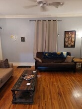 628 Clark Ave, Unit B in Jefferson City, MO - Foto de edificio - Building Photo