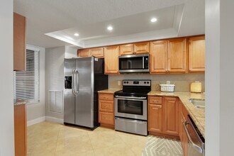 4440 NE Sandpebble Trce in Stuart, FL - Building Photo - Building Photo