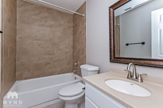 712 Stillview Cir in Brandon, FL - Building Photo - Building Photo