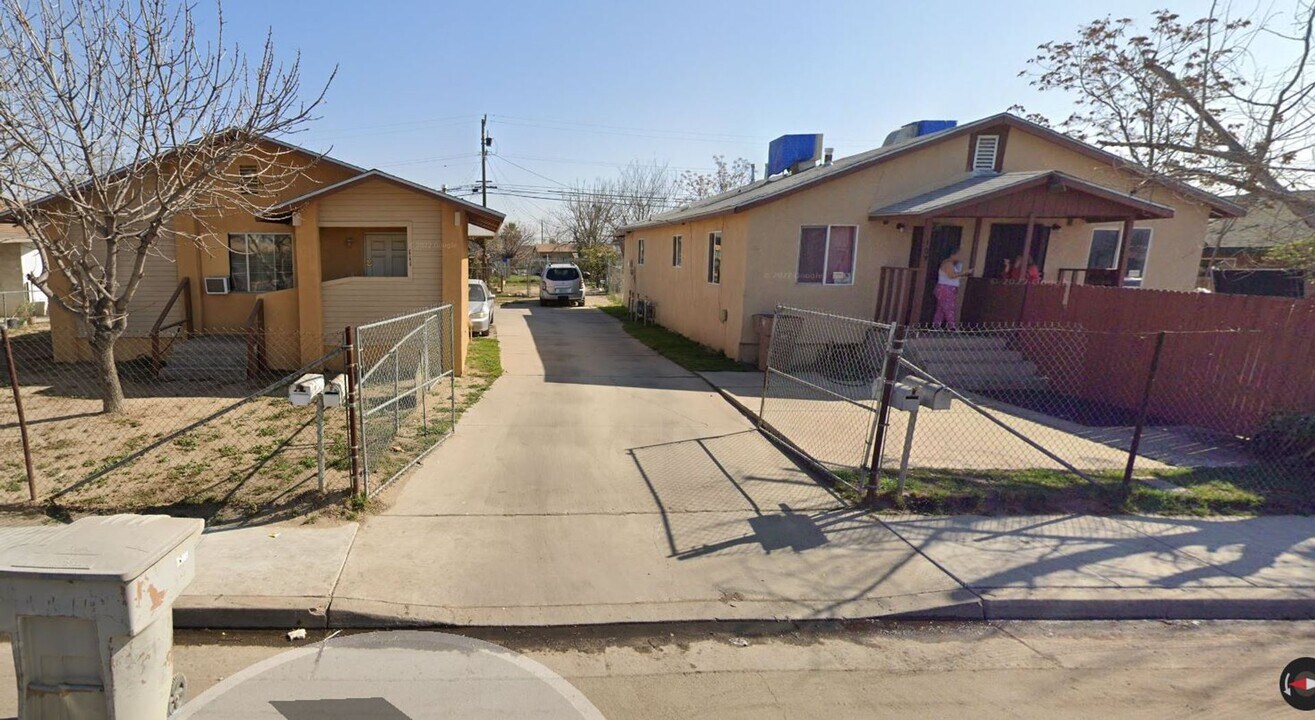 109 Augusta St in Bakersfield, CA - Building Photo