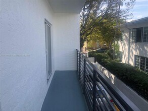 1033 Lenox Ave. in Miami Beach, FL - Building Photo - Building Photo