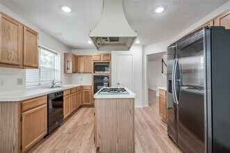 3342 Bluebonnet Meadows Ln in Houston, TX - Building Photo - Building Photo