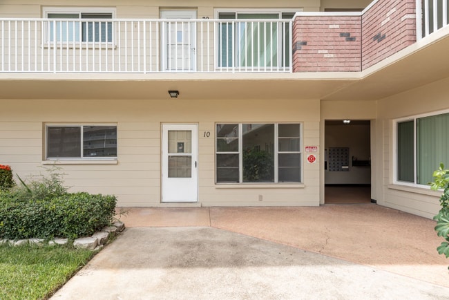 2262 Swedish Dr in Clearwater, FL - Building Photo - Building Photo