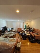 22 Broadlawn Park, Unit 22 in Chestnut Hill, MA - Foto de edificio - Building Photo