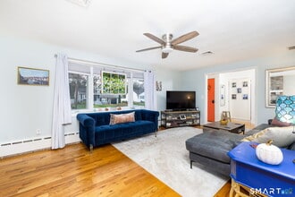 14 Haynes Rd in West Hartford, CT - Building Photo - Building Photo