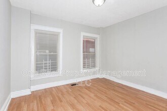 3228-3230 E 8th St in Kansas City, MO - Building Photo - Building Photo