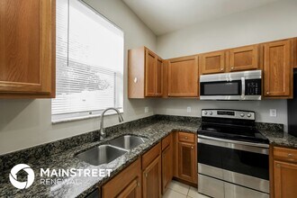 628 Creuset Ave S in Lehigh Acres, FL - Building Photo - Building Photo