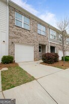 1677 Vernon Blvd in Decatur, GA - Building Photo