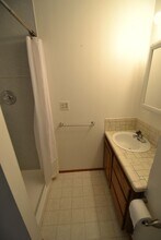 13702 Densmore Ave N in Seattle, WA - Building Photo - Building Photo