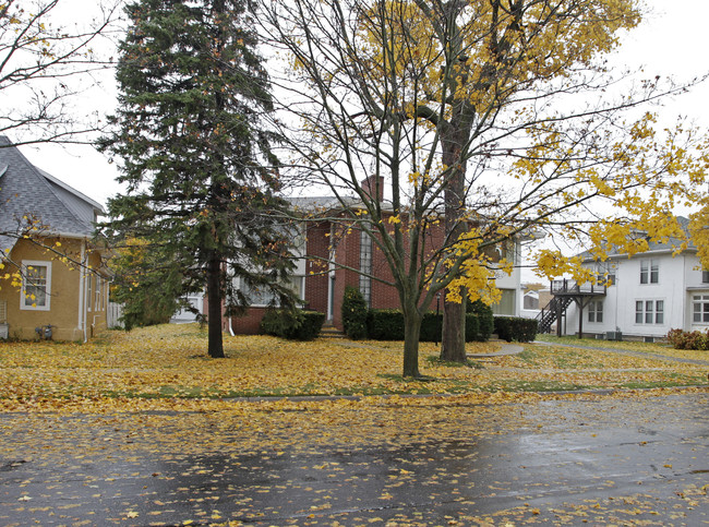 126 S 3rd St in Delavan, WI - Building Photo - Building Photo