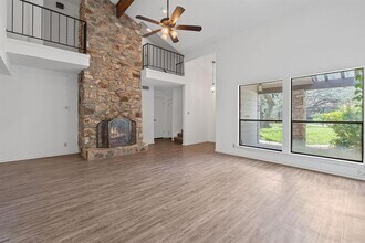 2217 Onion Creek Pkwy in Austin, TX - Building Photo - Building Photo