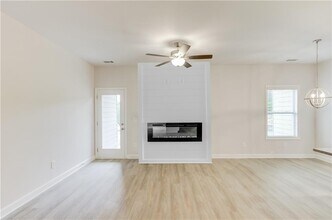 6408 Pine St in Lula, GA - Building Photo - Building Photo