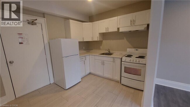 181 King St E in Kitchener, ON - Building Photo - Building Photo