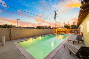 632 Kenoak Dr in Placentia, CA - Building Photo