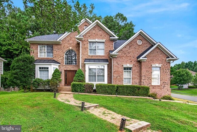 property at 18 Muster Dr