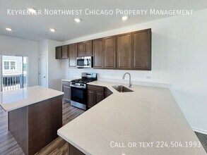 12313 Tinsley St in Huntley, IL - Building Photo - Building Photo