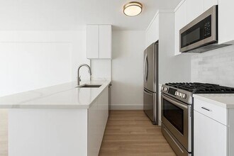 1735 York Ave in New York, NY - Building Photo - Building Photo