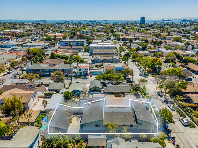 620 Obispo Ave in Long Beach, CA - Building Photo - Building Photo