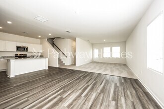 202 Wild Daisy Wy in La Vergne, TN - Building Photo - Building Photo