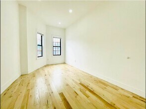 15-11 Cooper Ave in Queens, NY - Building Photo - Building Photo