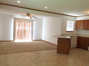 4522 Picadilly Cir in Jasper, IN - Foto de edificio - Building Photo