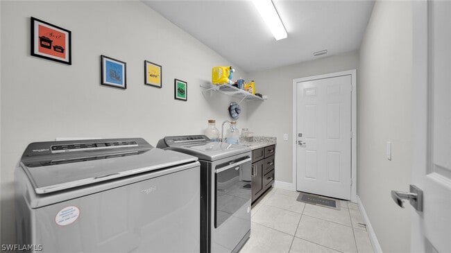 property at 569 Croydon Ave S