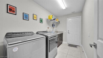 569 Croydon Ave S in Lehigh Acres, FL - Building Photo - Building Photo