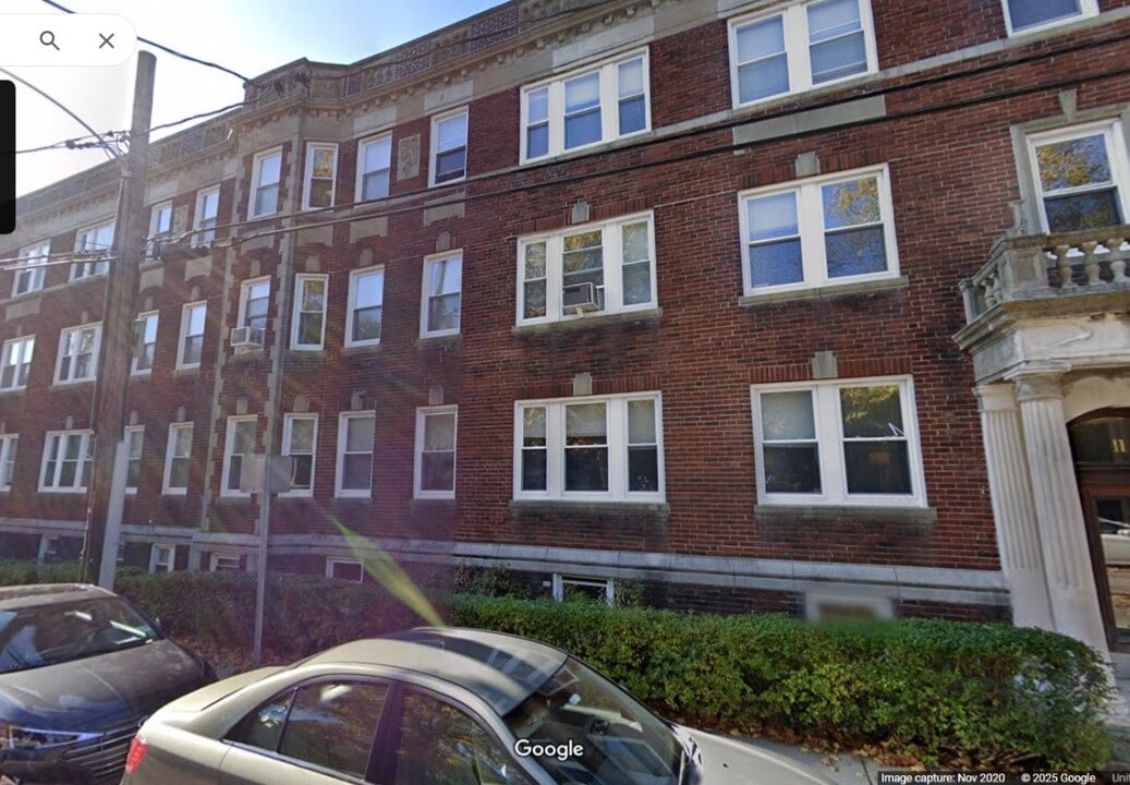 8 Gray St, Unit 11-7 in Cambridge, MA - Building Photo