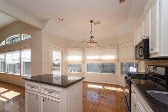 93 Wick Willow Dr in Montgomery, TX - Building Photo - Building Photo