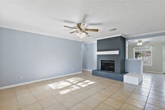 2703 Allen Forest Dr in Bryan, TX - Building Photo - Building Photo