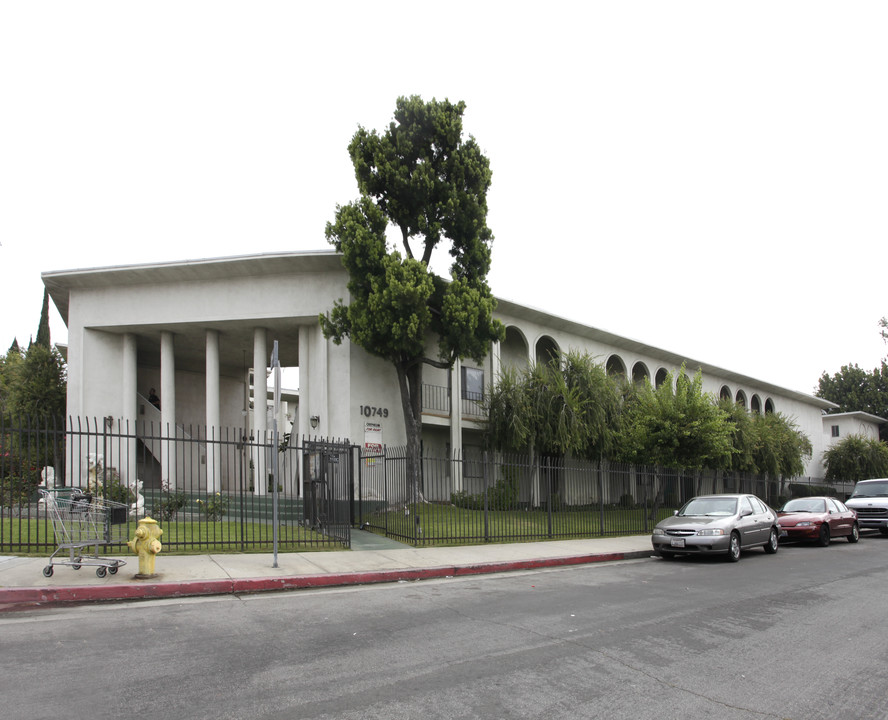 The Orpheum in Sun Valley, CA - Building Photo