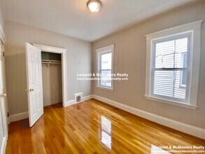 19 Roseclair St, Unit 3 in Boston, MA - Building Photo - Building Photo