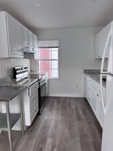 101 E Main St in Stevensville, MD - Building Photo - Building Photo