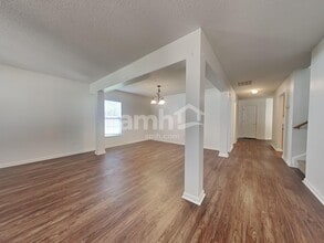 4987 Harthill Ave in Summerville, SC - Foto de edificio - Building Photo