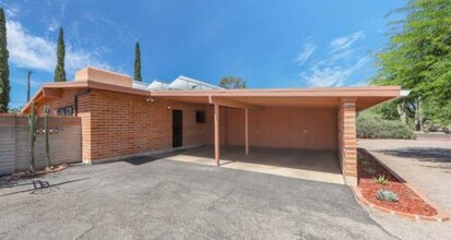 5730 E South Wilshire Dr in Tucson, AZ - Building Photo - Building Photo