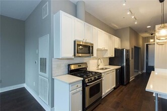 1108 Milton Terrace SE in Atlanta, GA - Foto de edificio - Building Photo