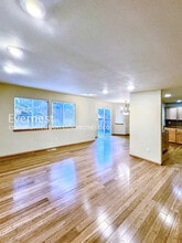 11827 2nd St SE in Lake Stevens, WA - Building Photo - Building Photo