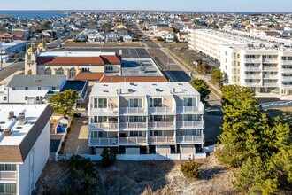 340 7th St S in Brigantine, NJ - Foto de edificio - Building Photo