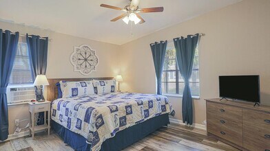 1806 Curcor Dr in Gulfport, MS - Building Photo - Building Photo