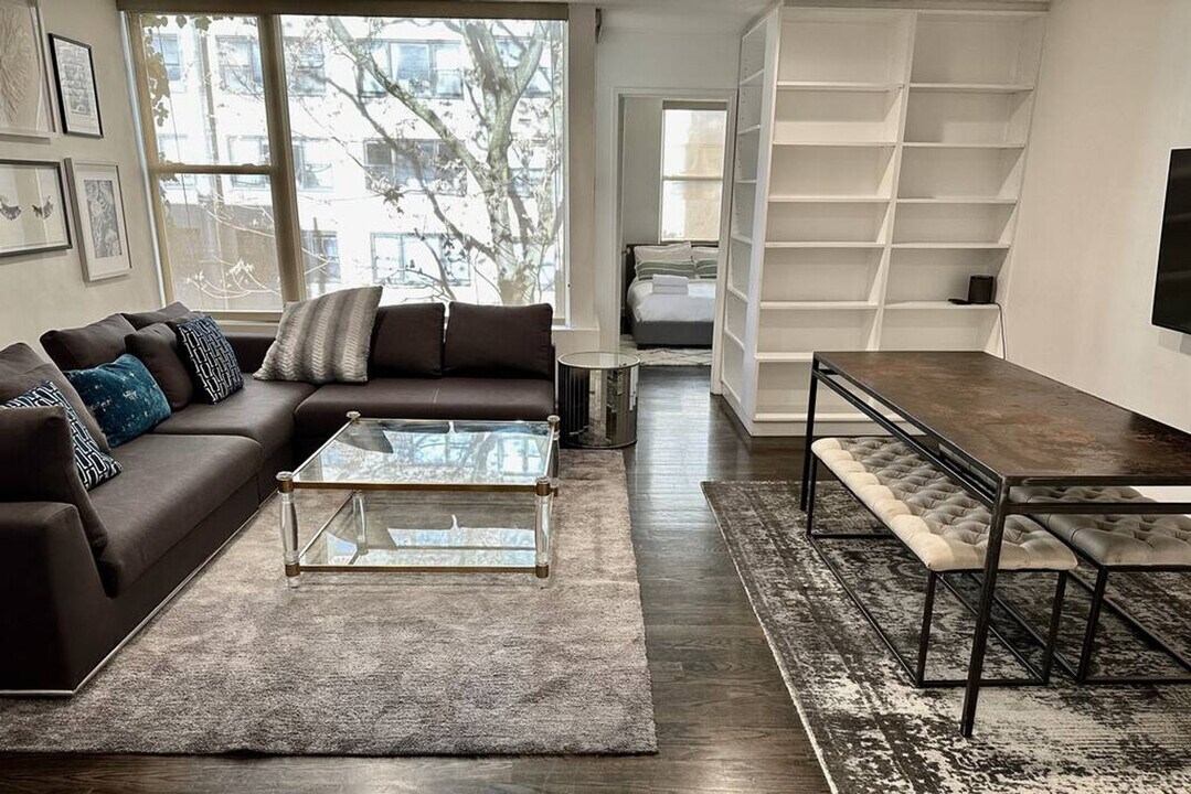 323 E 51st St-Unit -ID1023421P in New York, NY - Building Photo